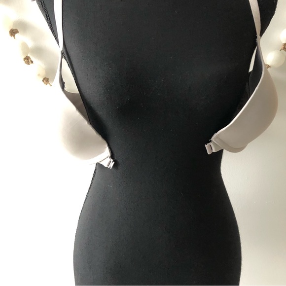 New BODY CULTURE, INC. Light Grey Silver Front Closure Bra 36B - Picture 6 of 11